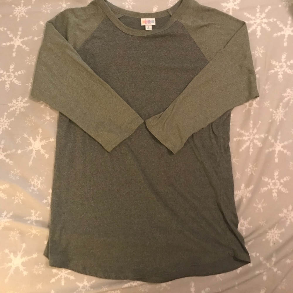 Grey on grey euc Lularoe randy!